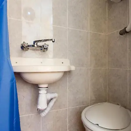 בית אירוח #private C